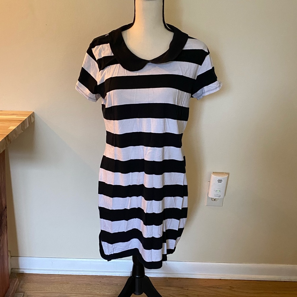 Killstar never trust the living Beetlejuice Addams family dress XXL - runs small